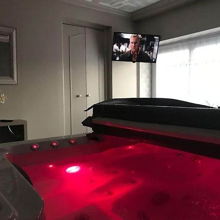 Maison Avec Jacuzzi Privatif 껑브헤 외부 사진
