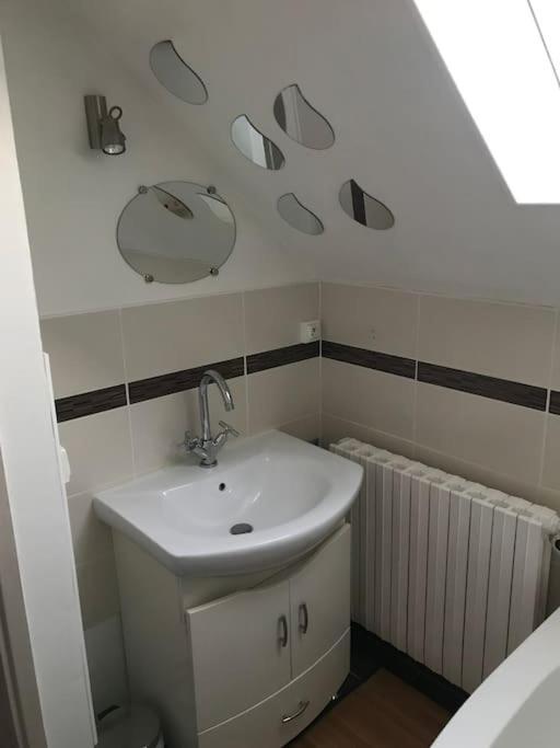 Maison Avec Jacuzzi Privatif 껑브헤 외부 사진