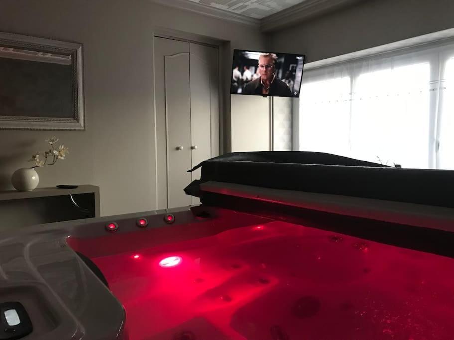 Maison Avec Jacuzzi Privatif 껑브헤 외부 사진